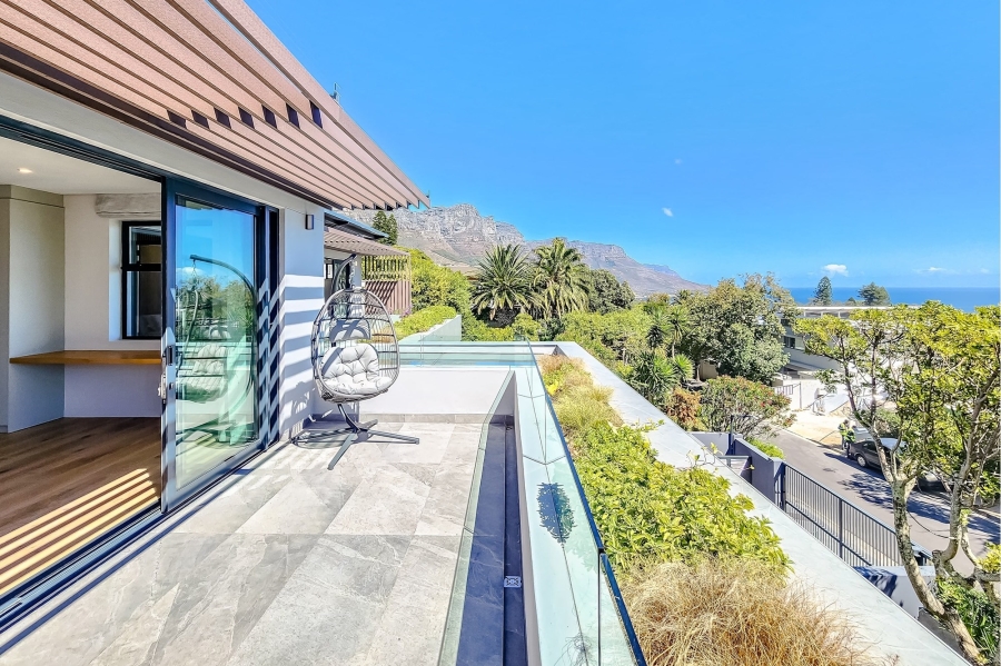 6 Bedroom Property for Sale in Camps Bay Western Cape